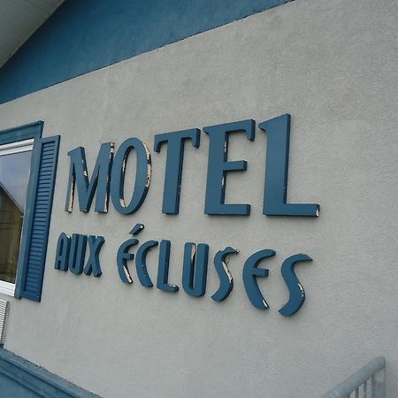 Motel Aux Ecluses Alma Exterior photo