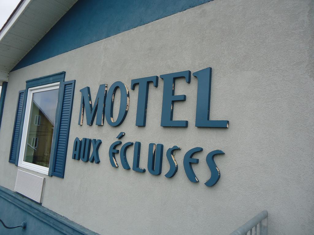 Motel Aux Ecluses Alma Exterior photo